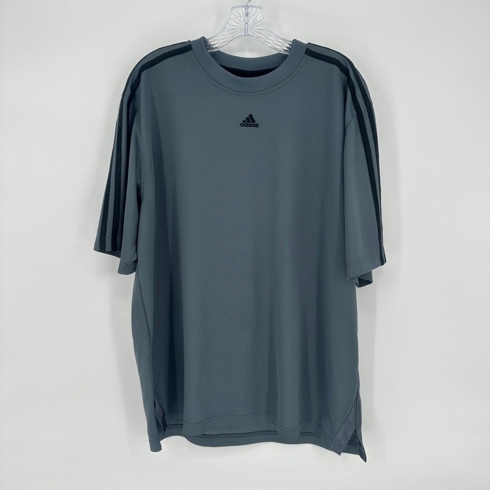 Adidas Gray Short Sleeve Athletic Shirt 3 Stripe‎ Performance Tee L